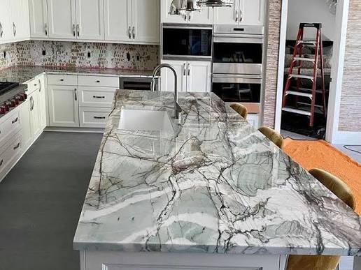 Cristallo Tiffany green quartzite kitchen worktop